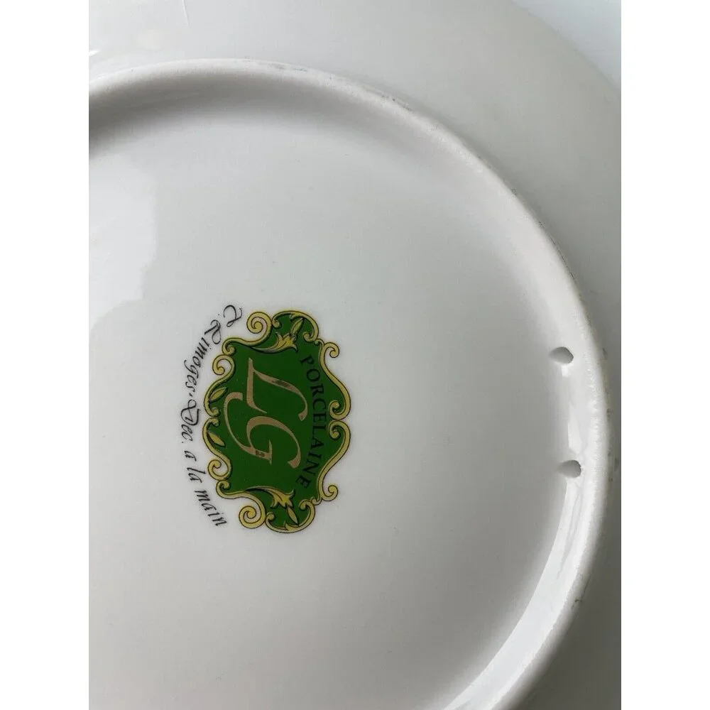 Porcelaine LG C. Limoges Dec. a la main Fully Decorated Floral Plate, Wall Decor